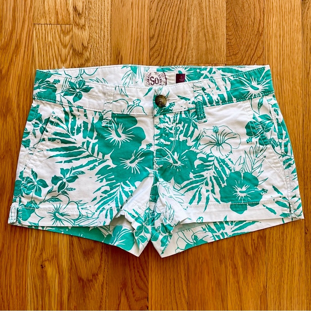 SO Tropical Floral Shorts
